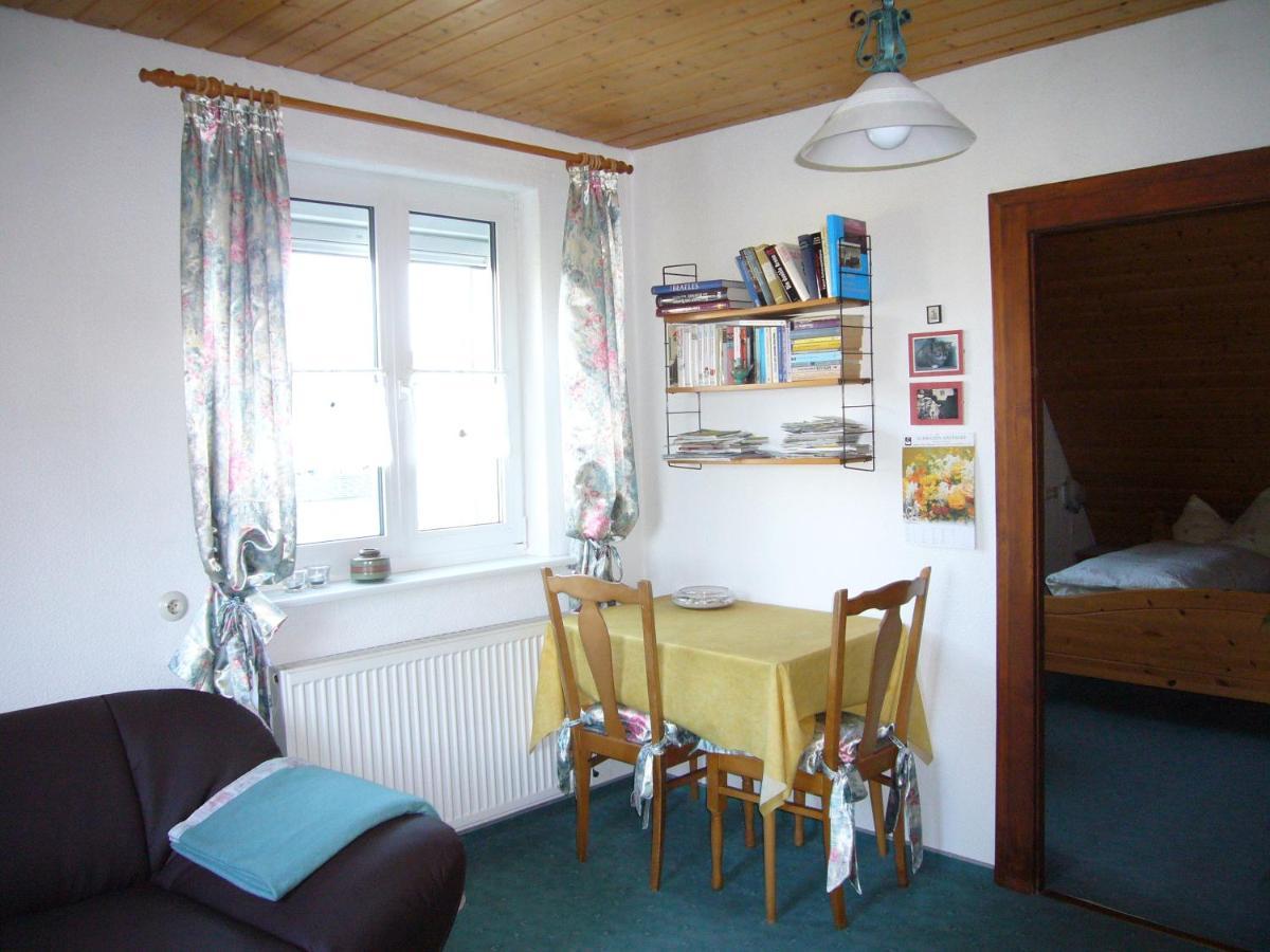 Haus Am Wald Homestay Friedrichshafen